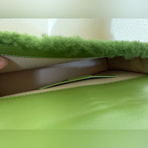 Jacquemus le bambidou shearling shoulder bag - Picture 5 of 12